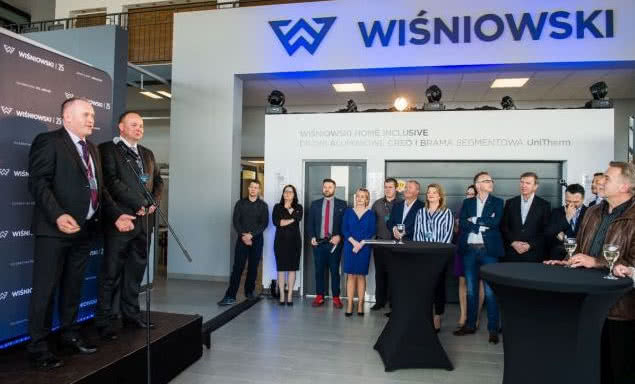 WIŚNIOWSKI otwiera w Łomiankach swój pierwszy salon