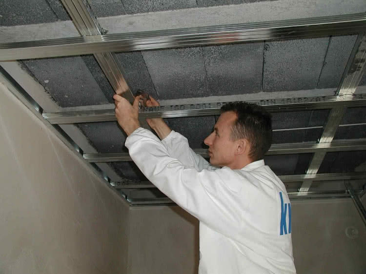 Regulacja poziomu rusztu pod sufit podwieszany